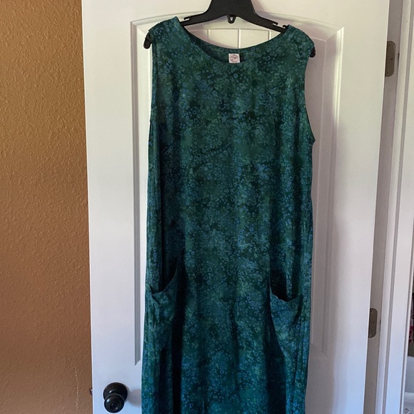 Maxi Tank Dress with Pockets - Picture 1 of 8